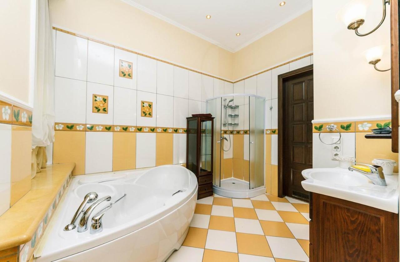 Apartament On Independence Square Kyiv Exterior photo