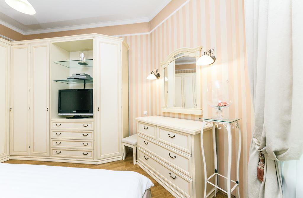Apartament On Independence Square Kyiv Exterior photo